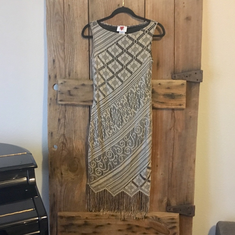 Tan Lace Midi Dress Medium